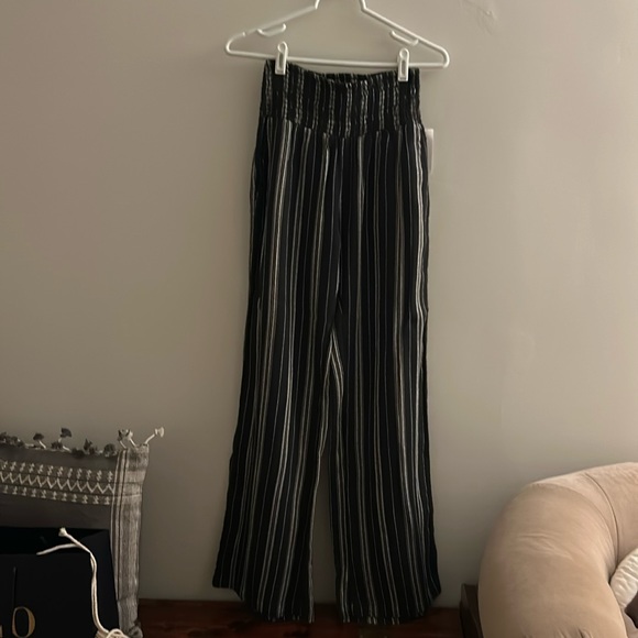 Pacsun Women’s M charcoal gray/black pants w white stripes - Picture 1 of 3